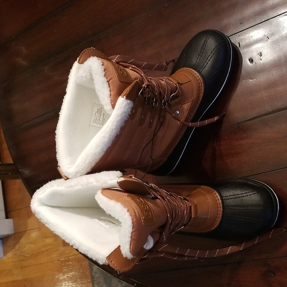 Girls Boots by DSG Size 7 (NWT)